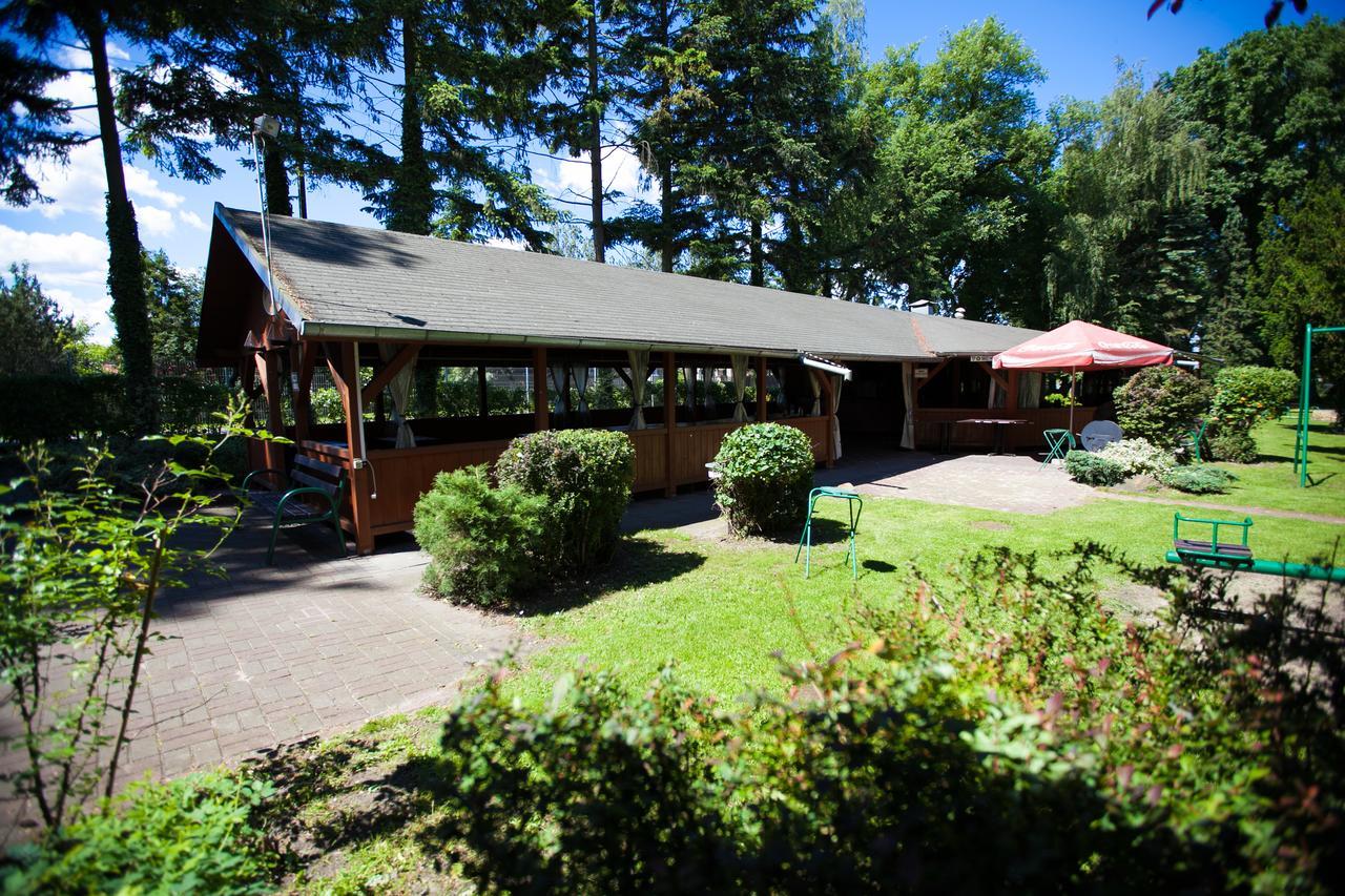 Dom Nad Rzeka Hotel Skwierzyna Exterior photo